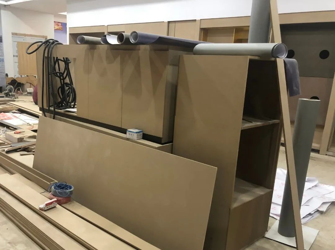 木質(zhì)建材、木質(zhì)家具制造業(yè)釋放大量臭味，的凈除臭劑快速分解除臭！.jpg