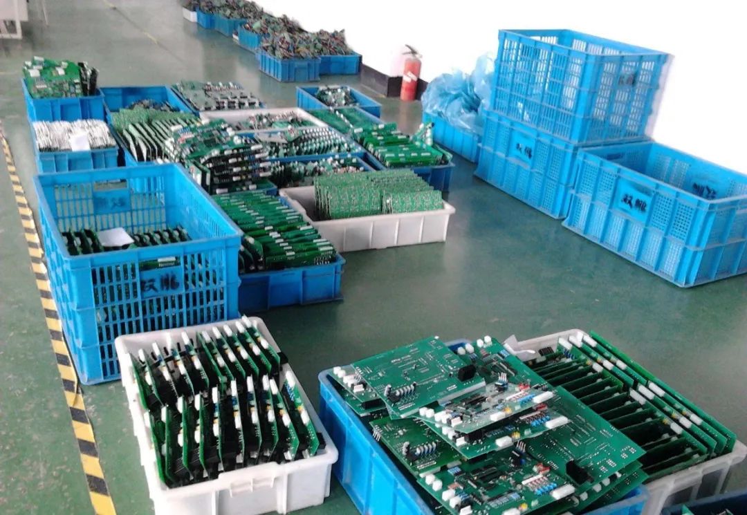 電子工業(yè)廢氣VOCs污染如何治理？的凈-異味控制劑還原綠色健康呼吸！.jpg